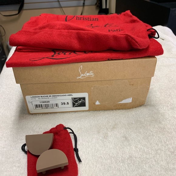 Christian Louboutin London Buche 85 Denim Block Heels Pumps - Picture 9 of 12